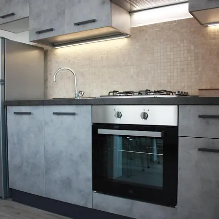 Apartament Stazione - Casa Privata Con Veranda Romano di Lombardia