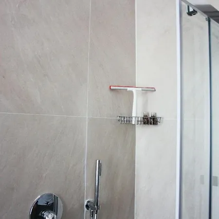 Stazione - Casa Privata Con Veranda Apartament