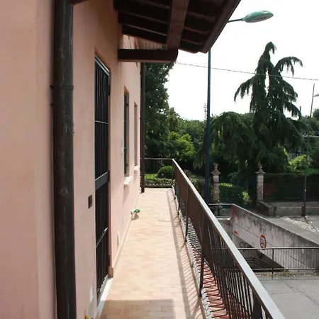 Stazione - Casa Privata Con Veranda